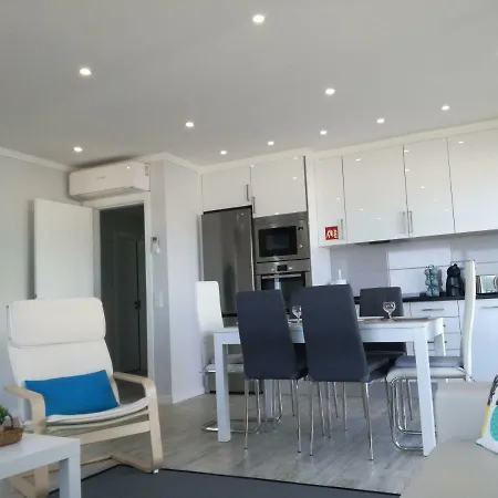 First Line Ocean View شقة